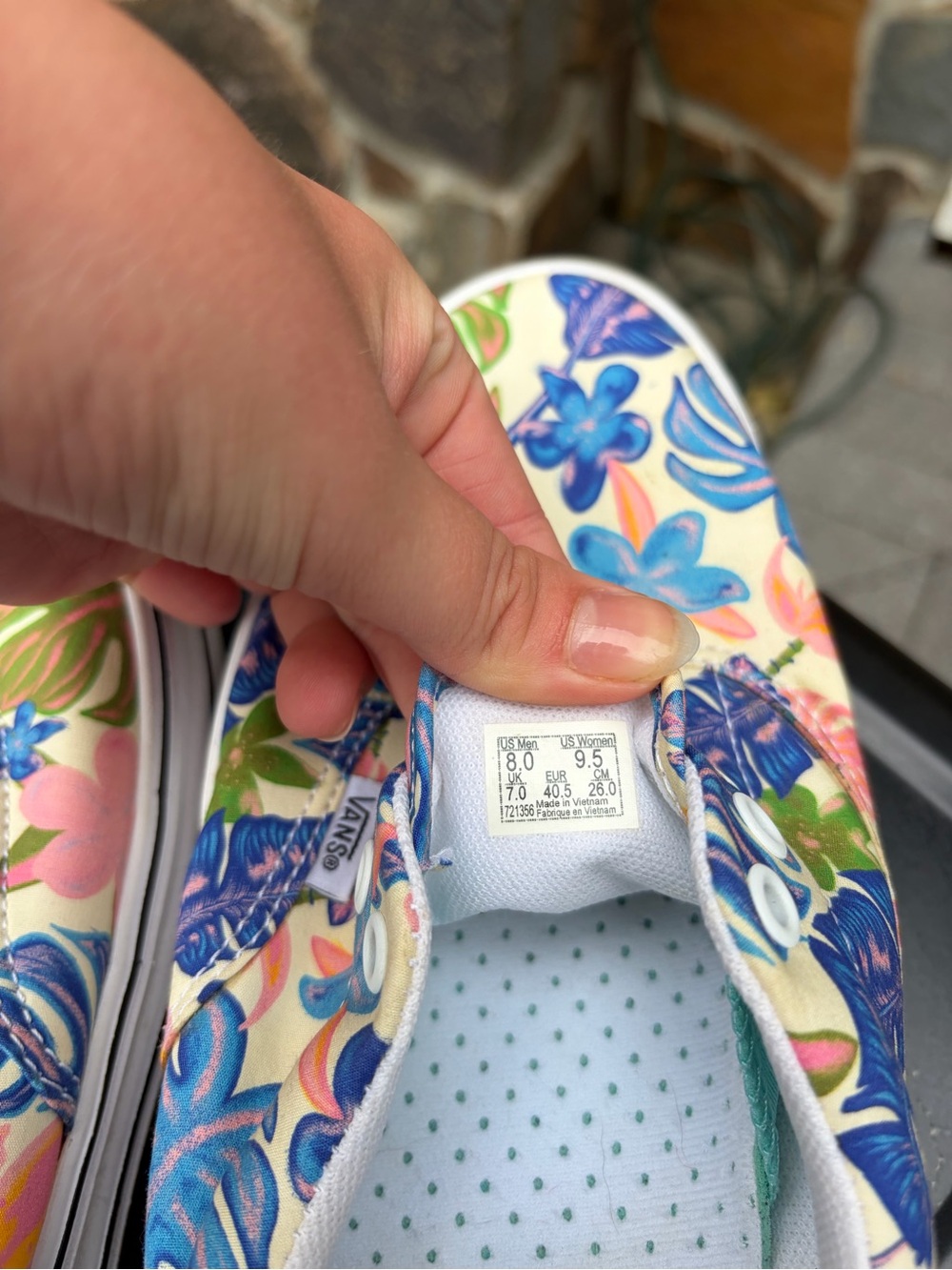 Beachy Vans - Picture 5 of 6